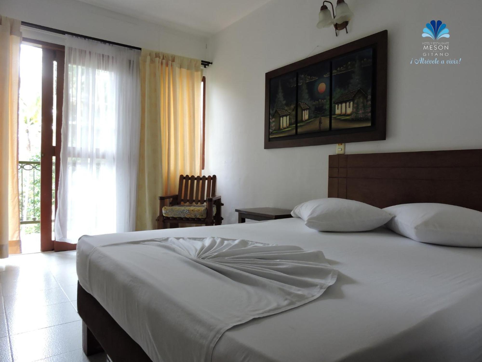 Hotel Y Restaurante Meson Del Gitano Caucasia Kamer foto